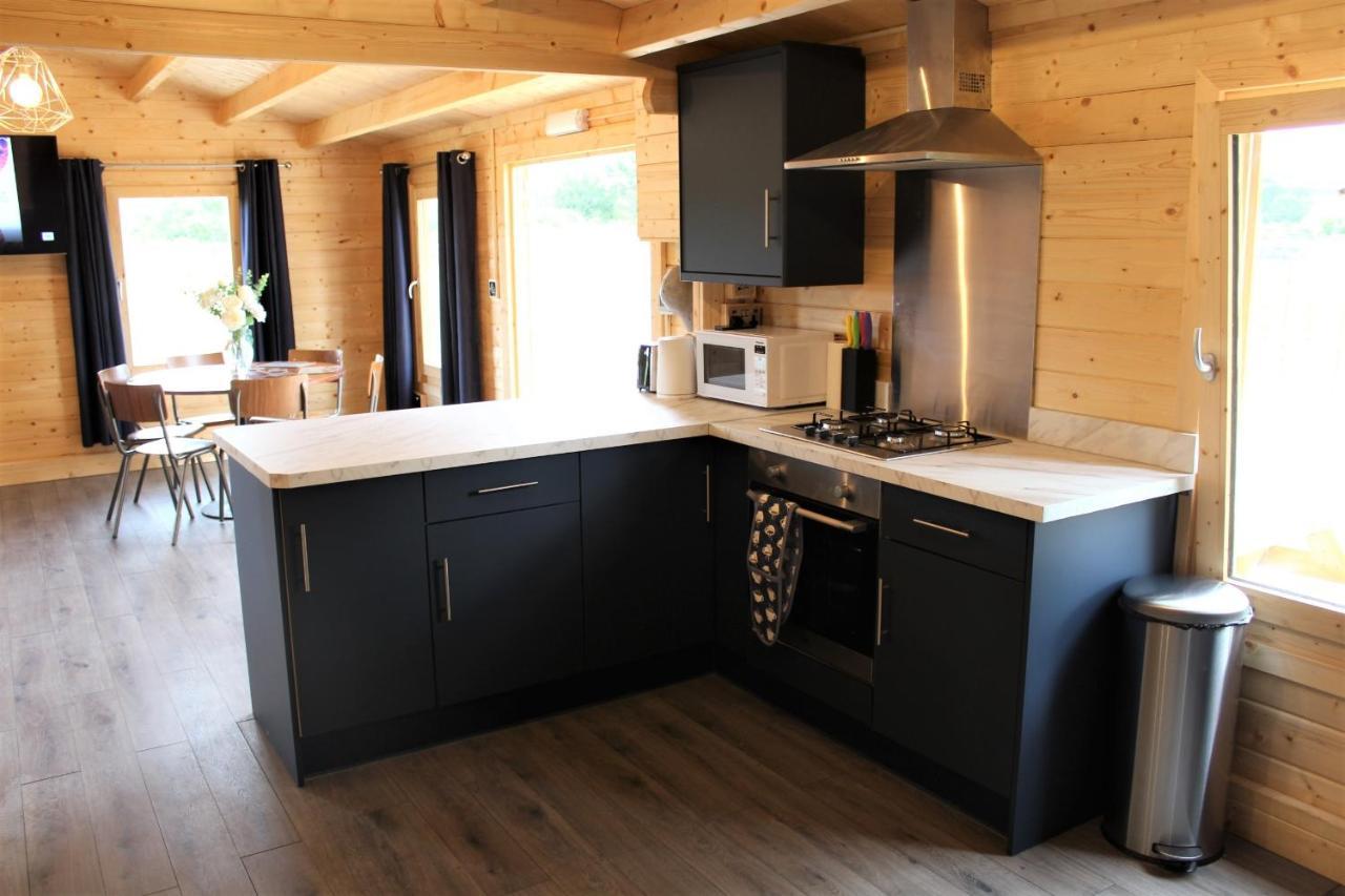 Inviting 3-Bedroom Lodge In Ashton Under Hill Evesham Bagian luar foto